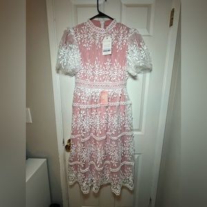 NWT Sicily Dress with Flutter Sleeves in Pink (Medium) 💕